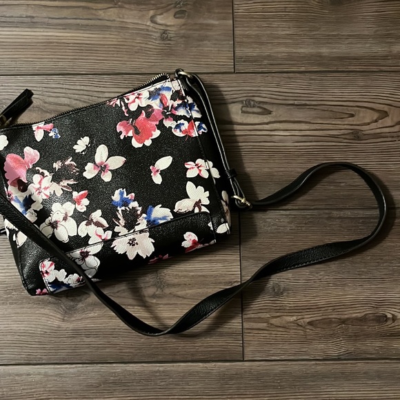 Liz Claiborne Small Crossbody Purse - Picture 7 of 11